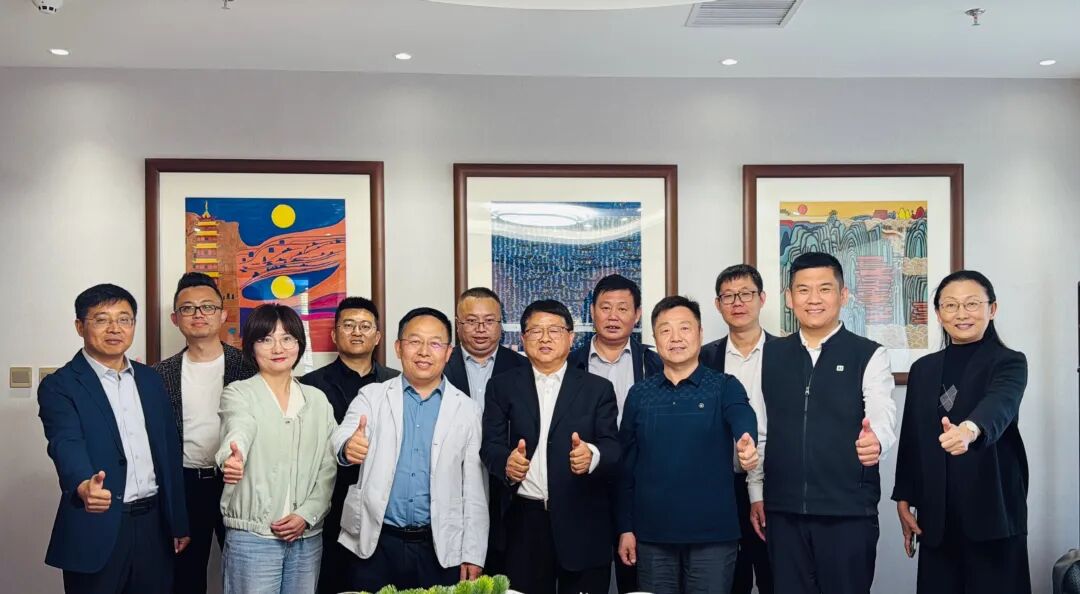Visit to Allgrand's Beijing Office by HEBUT Alumni Association